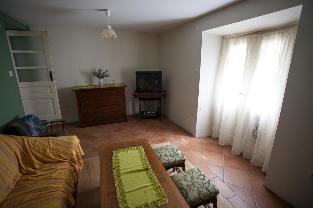 Holiday Home Mihovilovic Premantura Oda fotoğraf