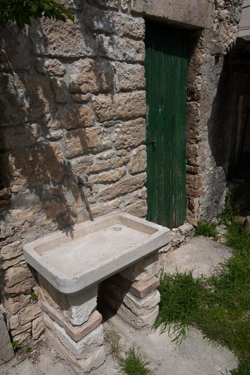 Holiday Home Mihovilovic Premantura Oda fotoğraf